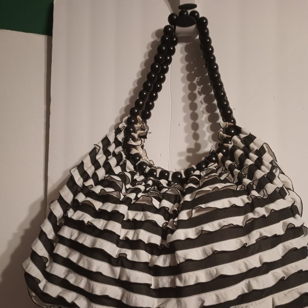 BLACK AND WHITE STRIPED HANDBAG